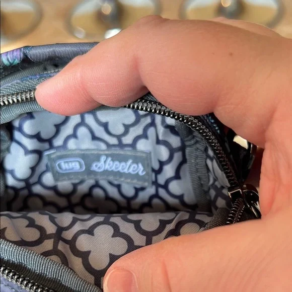 Lug Skeeter Mini Convertible Crossbody EUC - Picture 3 of 6